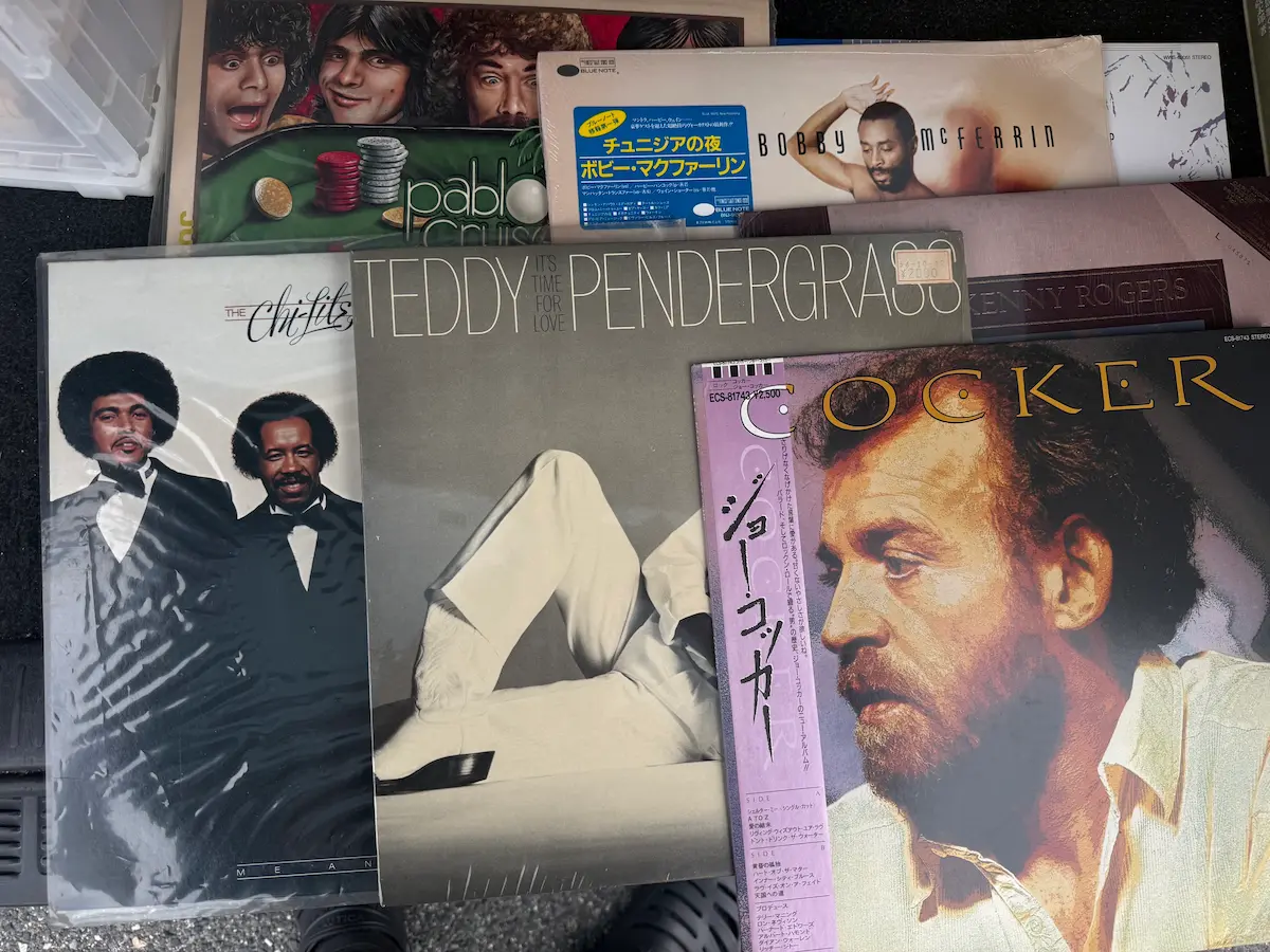広島県福山市でお譲りいただいた洋楽LPレコード。Pablo Cruise、Bobby McFerrin『チュニジアの夜』Blue Note 帯付、The Chi-Lites『MEAN…』、Teddy Pendergrass『IT'S TIME FOR LOVE』、Kenny Rogers、ジョー・コッカー『COCKER』日本盤。